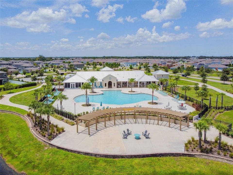 For Sale: $399,900 (5 beds, 2 baths, 2199 Square Feet)