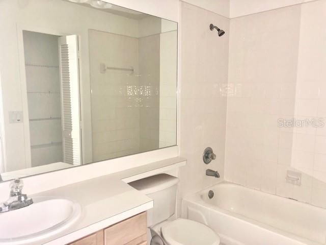 For Rent: $1,650 (2 beds, 2 baths, 1013 Square Feet)