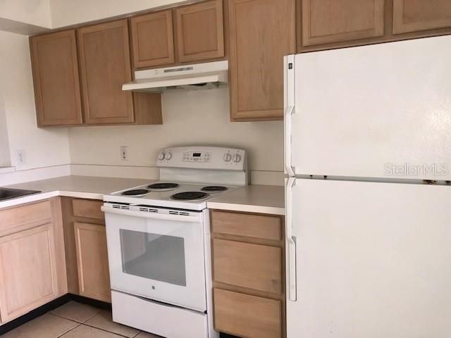 For Rent: $1,650 (2 beds, 2 baths, 1013 Square Feet)
