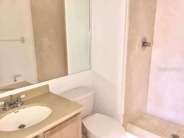 For Rent: $1,650 (2 beds, 2 baths, 1013 Square Feet)