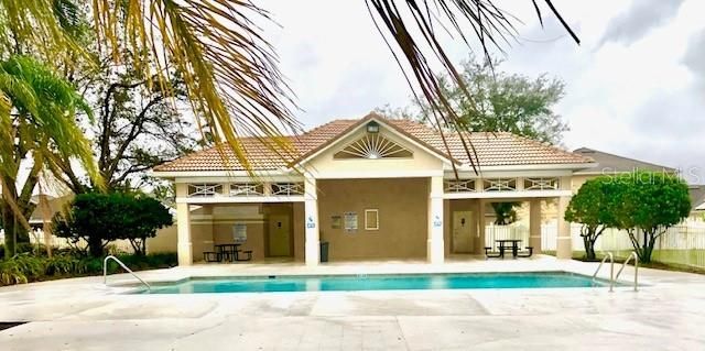 For Rent: $1,650 (2 beds, 2 baths, 1013 Square Feet)