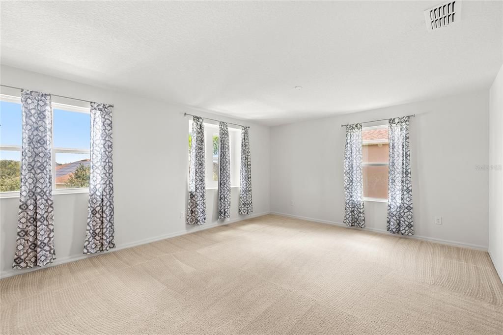 На продажу: $559,999 (3 спален, 2 ванн, 2937 Квадратных фут)