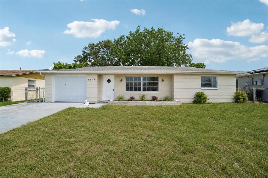 For Sale: $225,000 (3 beds, 2 baths, 1410 Square Feet)