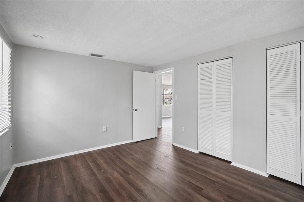 For Sale: $225,000 (3 beds, 2 baths, 1410 Square Feet)