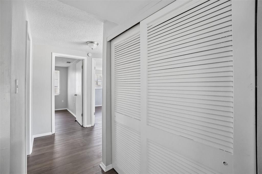 For Sale: $225,000 (3 beds, 2 baths, 1410 Square Feet)