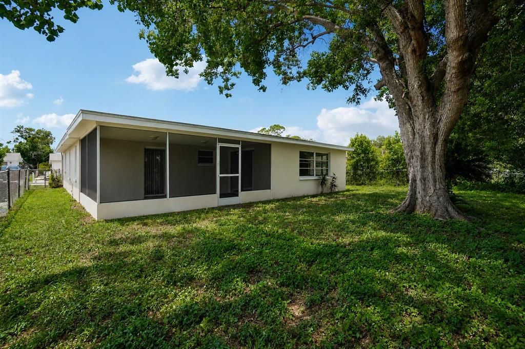 For Sale: $225,000 (3 beds, 2 baths, 1410 Square Feet)