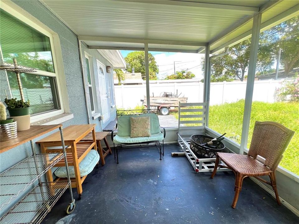For Rent: $1,695 (1 beds, 1 baths, 650 Square Feet)