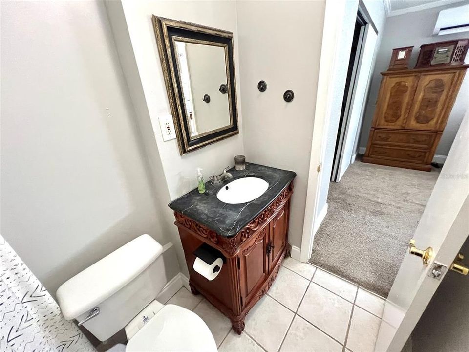For Rent: $1,695 (1 beds, 1 baths, 650 Square Feet)