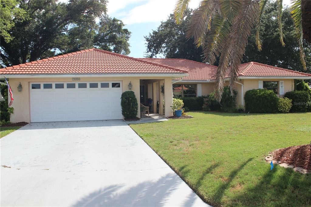 For Sale: $335,000 (3 beds, 2 baths, 2138 Square Feet)
