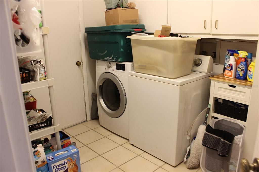 For Sale: $335,000 (3 beds, 2 baths, 2138 Square Feet)