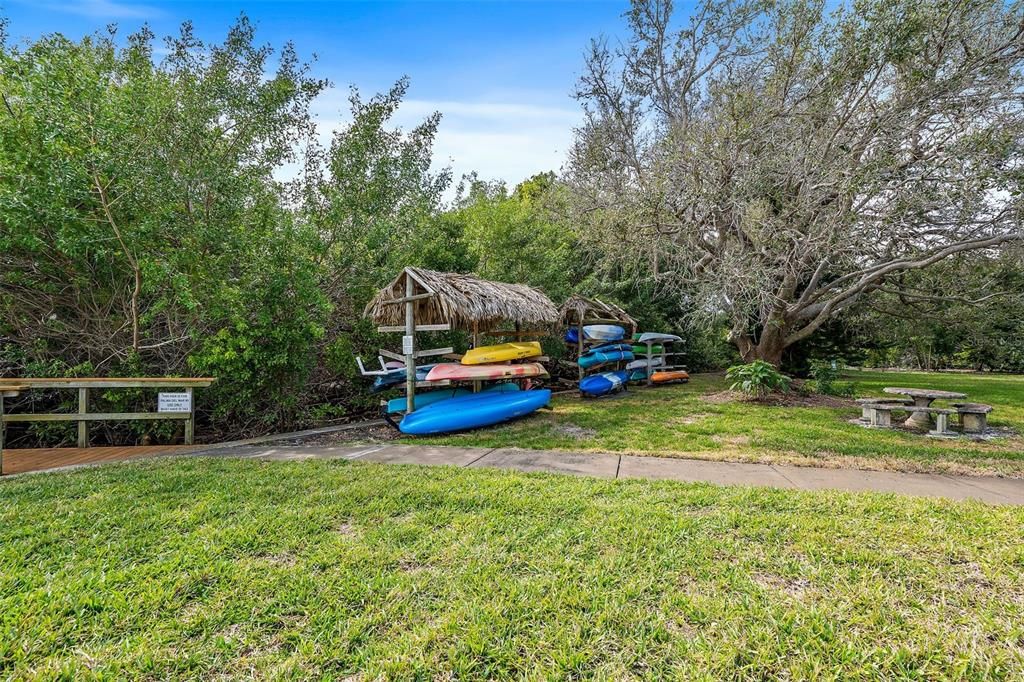 En Venta: $350,000 (2 camas, 2 baños, 915 Pies cuadrados)