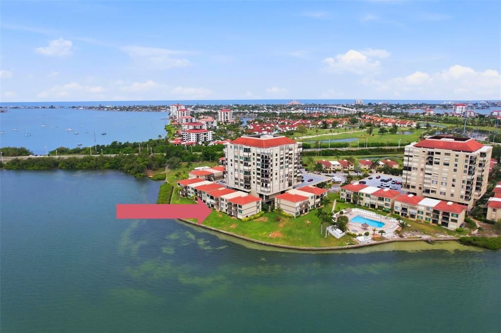 En Venta: $350,000 (2 camas, 2 baños, 915 Pies cuadrados)