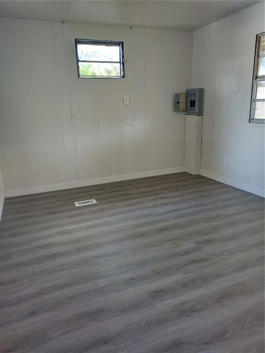 For Rent: $1,500 (2 beds, 1 baths, 750 Square Feet)