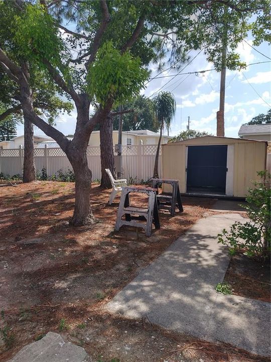 For Rent: $1,500 (2 beds, 1 baths, 750 Square Feet)