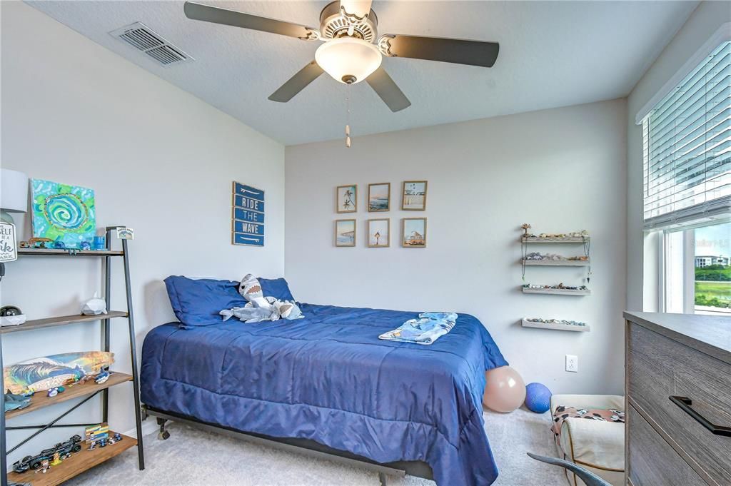 For Sale: $559,000 (6 beds, 3 baths, 2580 Square Feet)