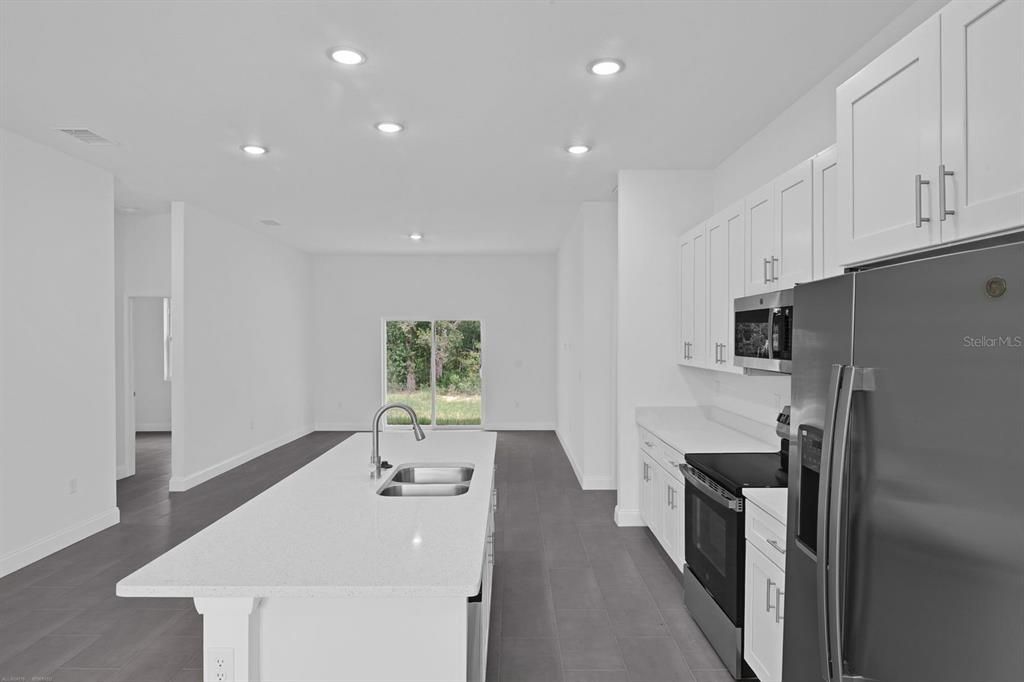 En Venta: $389,000 (3 camas, 3 baños, 1760 Pies cuadrados)