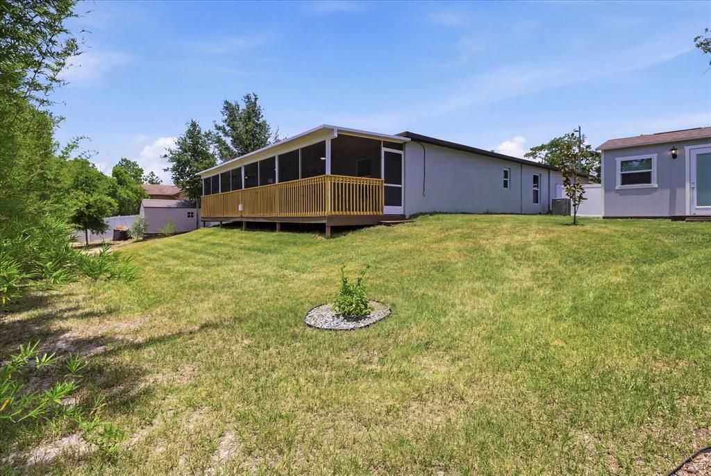 For Sale: $340,000 (4 beds, 2 baths, 1828 Square Feet)