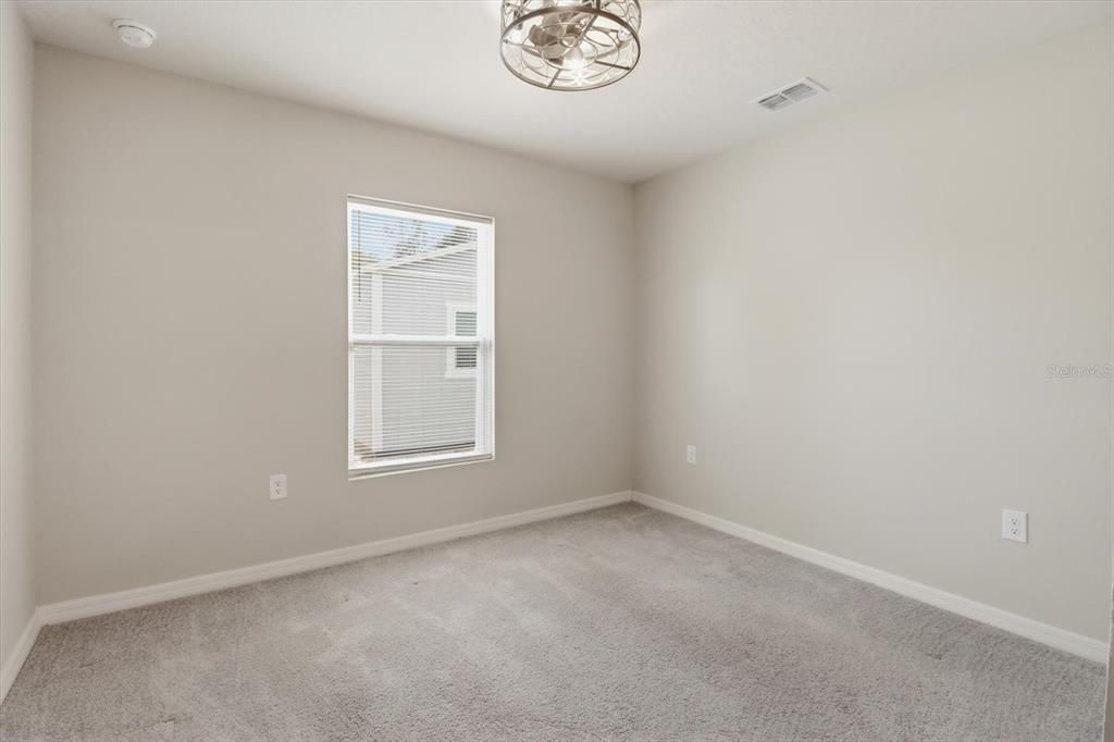 For Sale: $340,000 (4 beds, 2 baths, 1828 Square Feet)