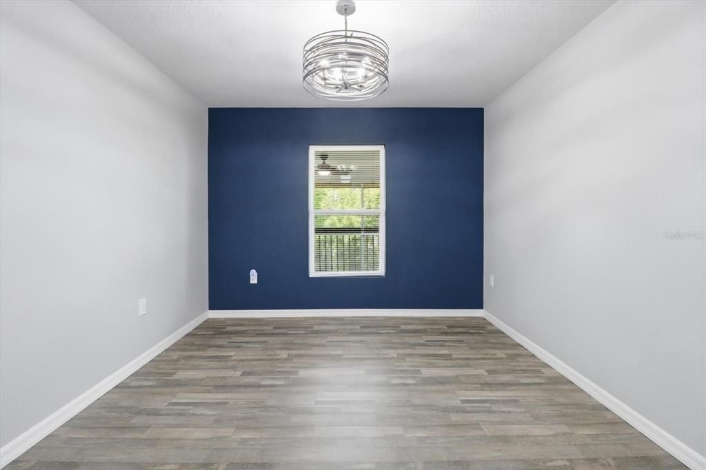 For Sale: $340,000 (4 beds, 2 baths, 1828 Square Feet)