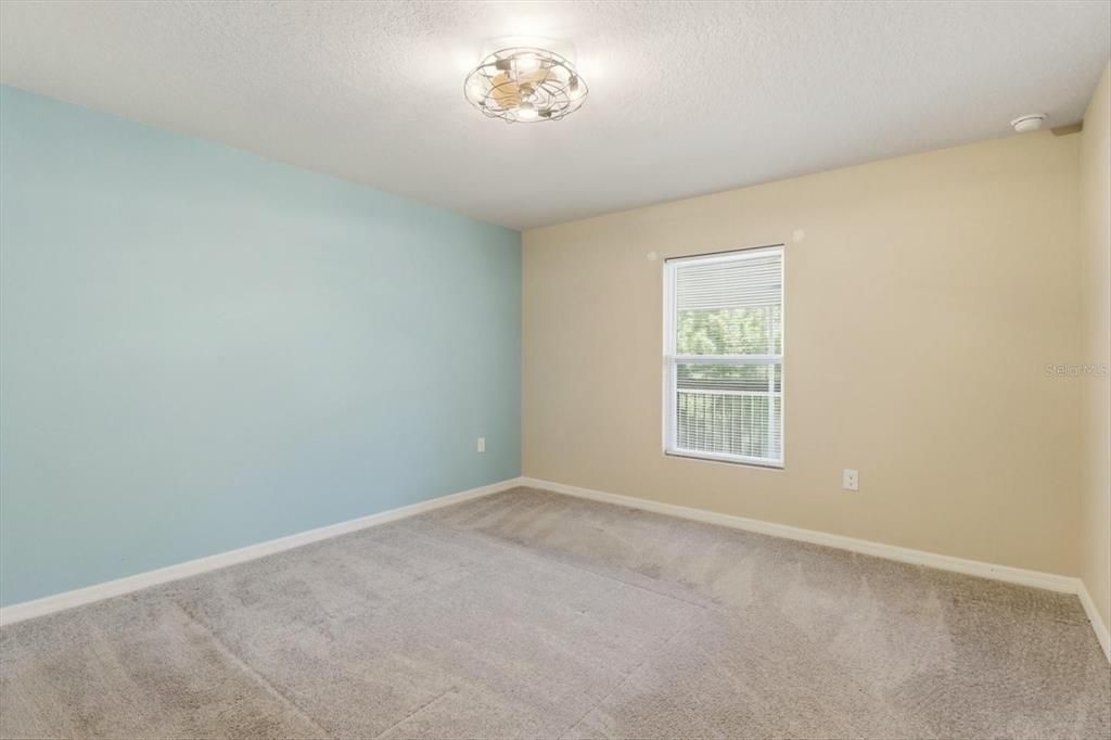 For Sale: $340,000 (4 beds, 2 baths, 1828 Square Feet)