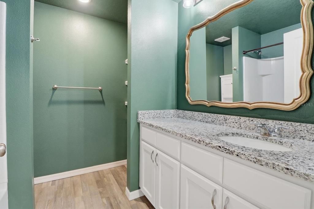 For Sale: $340,000 (4 beds, 2 baths, 1828 Square Feet)