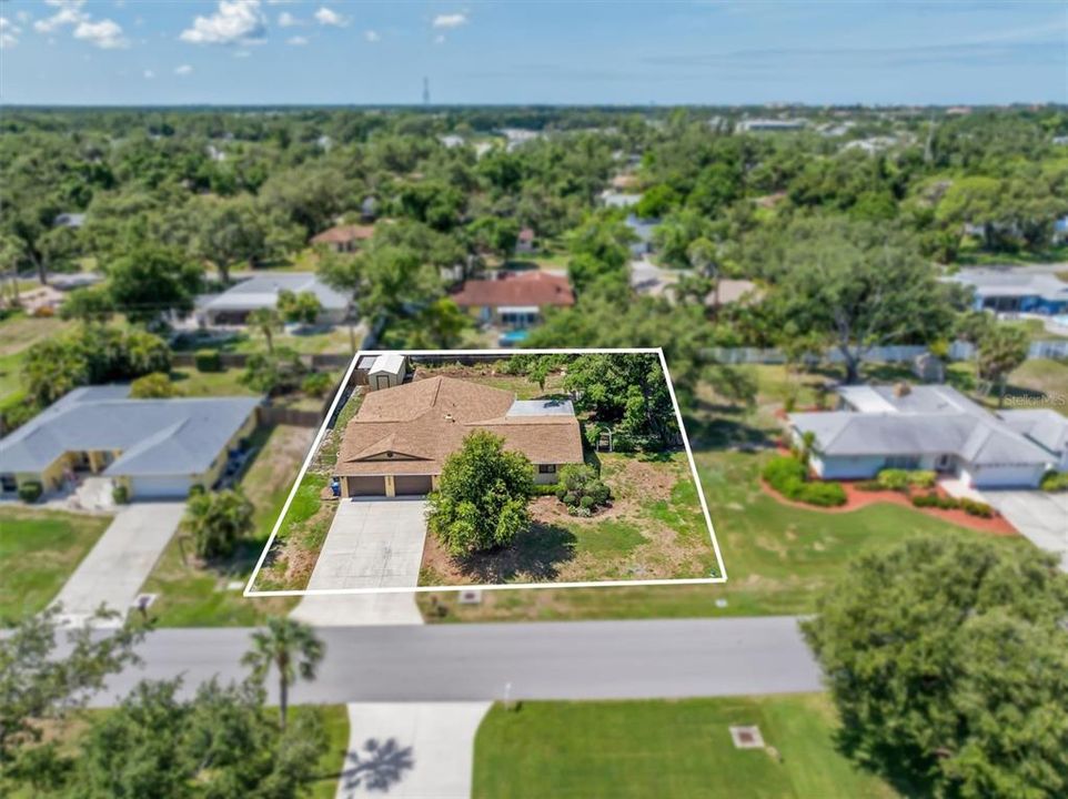 For Sale: $452,000 (3 beds, 3 baths, 2076 Square Feet)