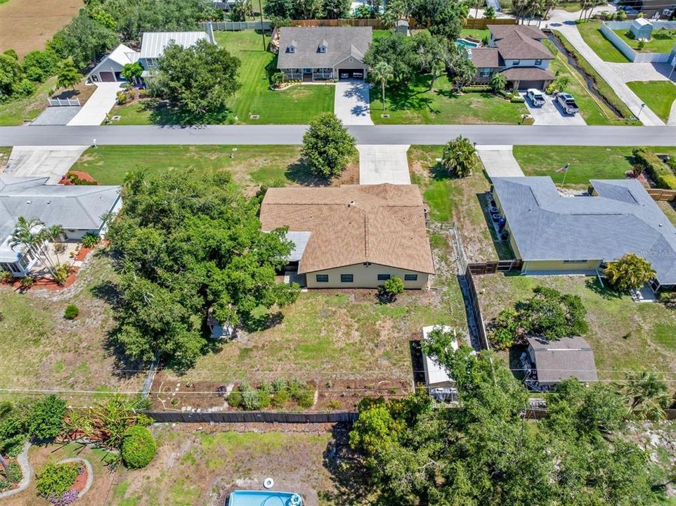 For Sale: $452,000 (3 beds, 3 baths, 2076 Square Feet)