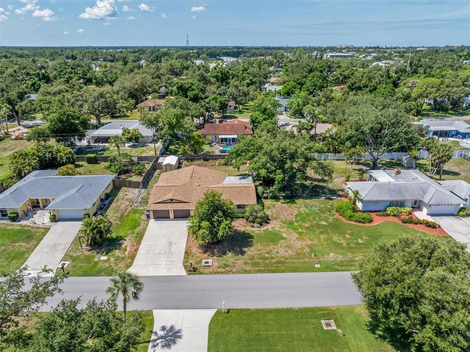 For Sale: $452,000 (3 beds, 3 baths, 2076 Square Feet)