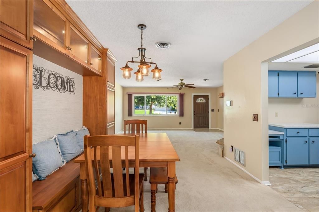 For Sale: $452,000 (3 beds, 3 baths, 2076 Square Feet)
