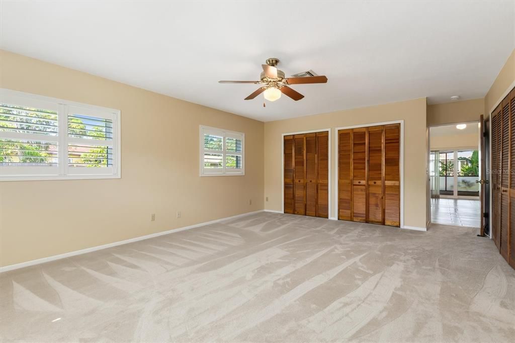 For Sale: $452,000 (3 beds, 3 baths, 2076 Square Feet)