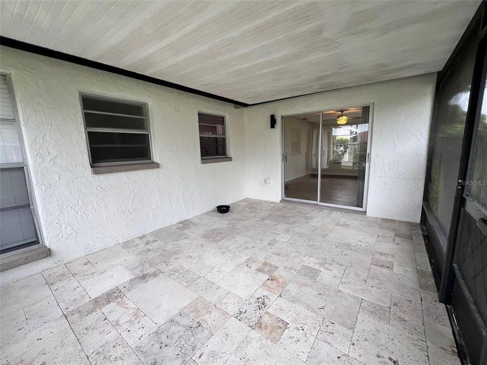 For Rent: $1,825 (3 beds, 1 baths, 998 Square Feet)