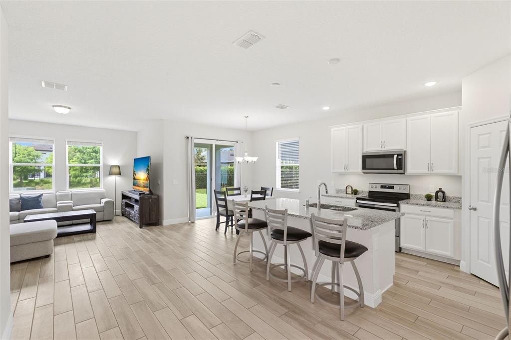 Active With Contract: $625,000 (4 beds, 2 baths, 1920 Square Feet)