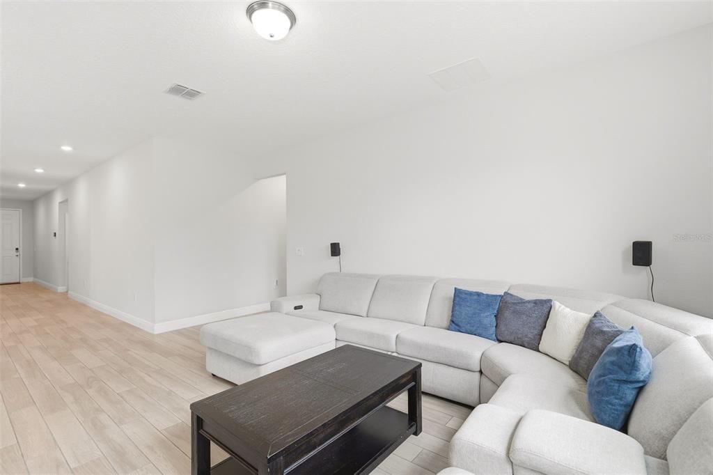 Active With Contract: $625,000 (4 beds, 2 baths, 1920 Square Feet)