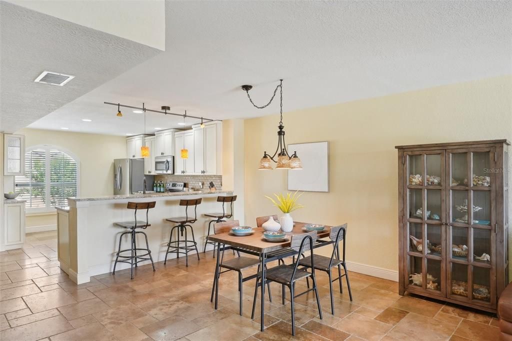 For Rent: $4,000 (2 beds, 2 baths, 1650 Square Feet)