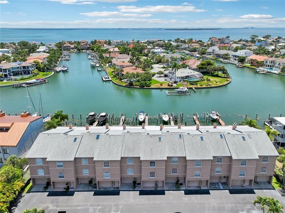 For Rent: $4,000 (2 beds, 2 baths, 1650 Square Feet)