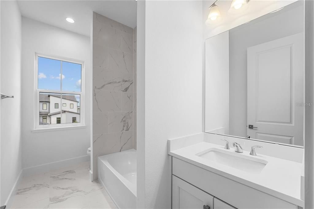 For Sale: $3,300,000 (6 beds, 6 baths, 7093 Square Feet)