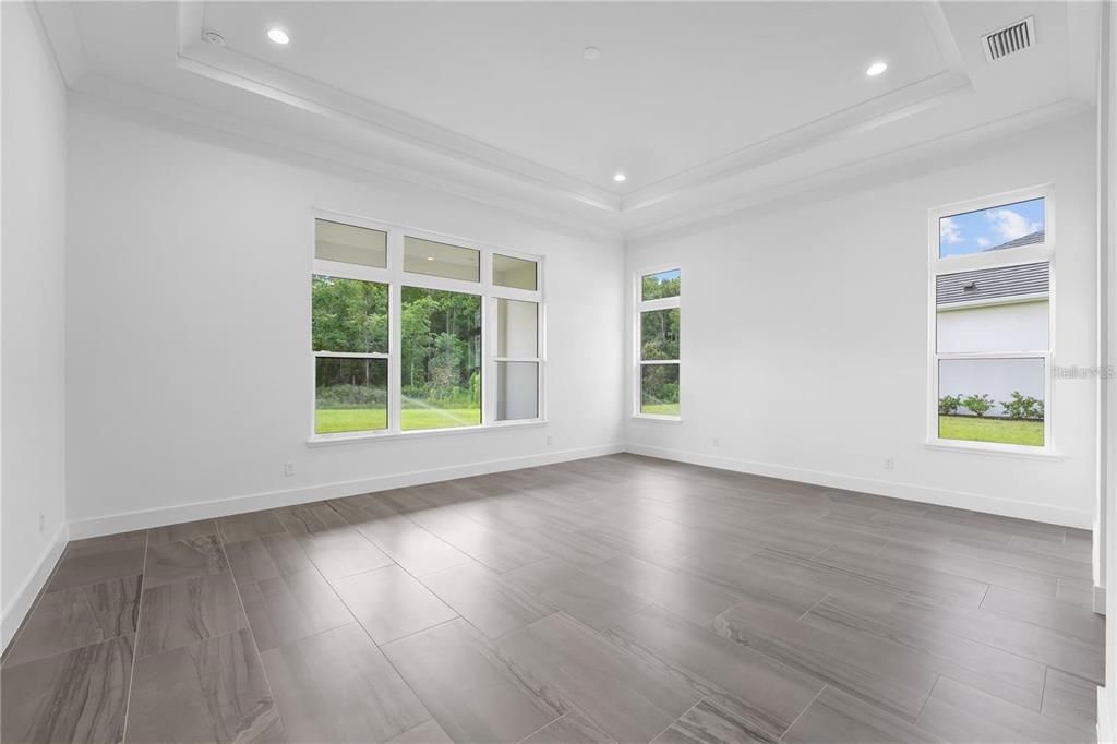 For Sale: $3,300,000 (6 beds, 6 baths, 7093 Square Feet)