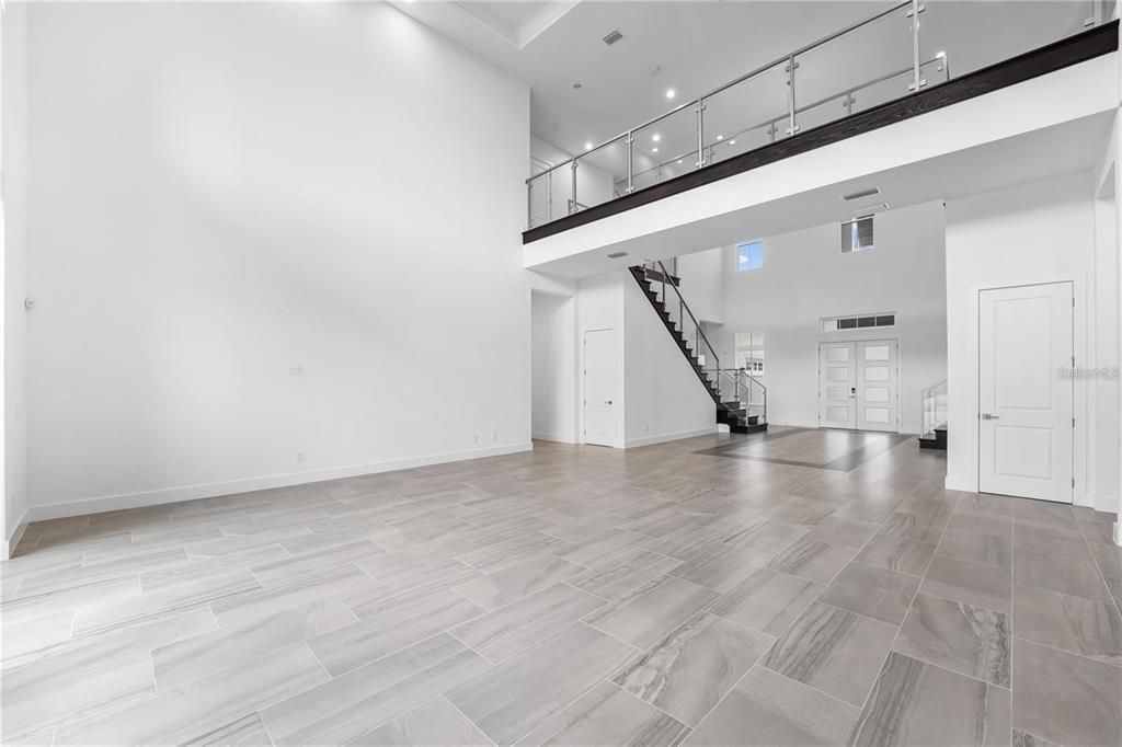 For Sale: $3,300,000 (6 beds, 6 baths, 7093 Square Feet)
