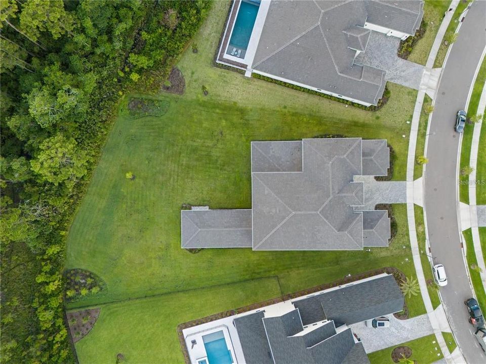 For Sale: $3,300,000 (6 beds, 6 baths, 7093 Square Feet)