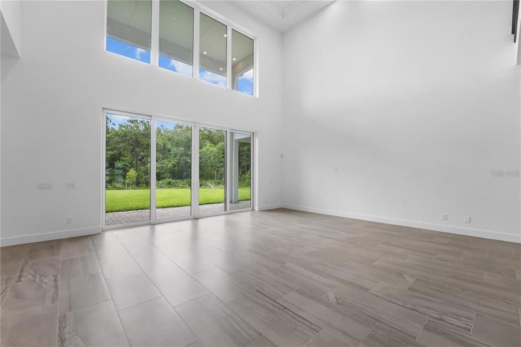 For Sale: $3,300,000 (6 beds, 6 baths, 7093 Square Feet)