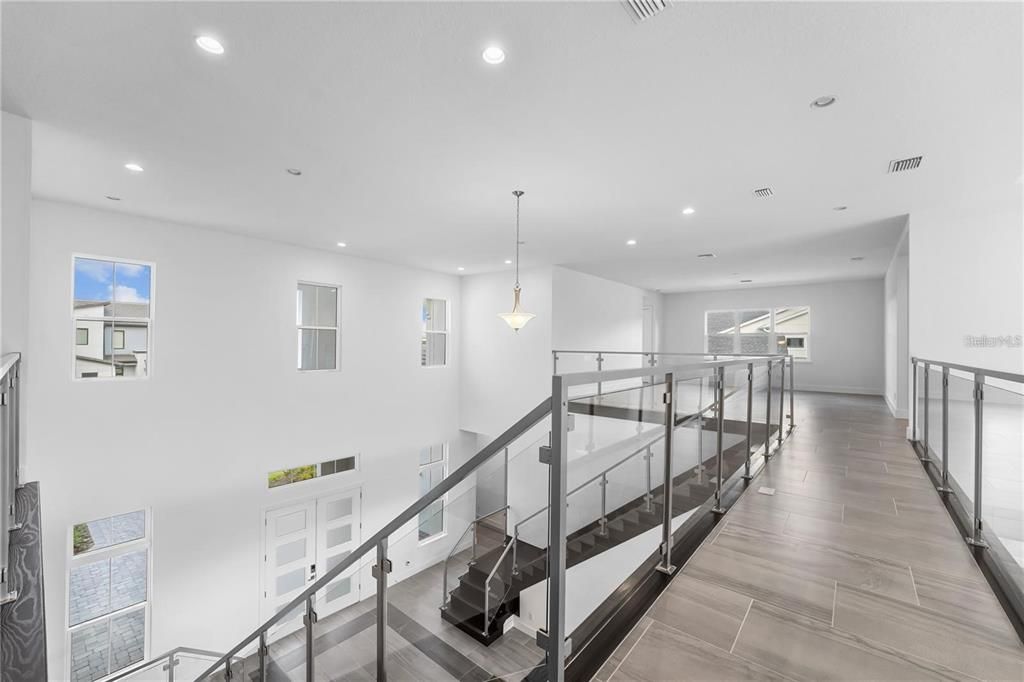 For Sale: $3,300,000 (6 beds, 6 baths, 7093 Square Feet)