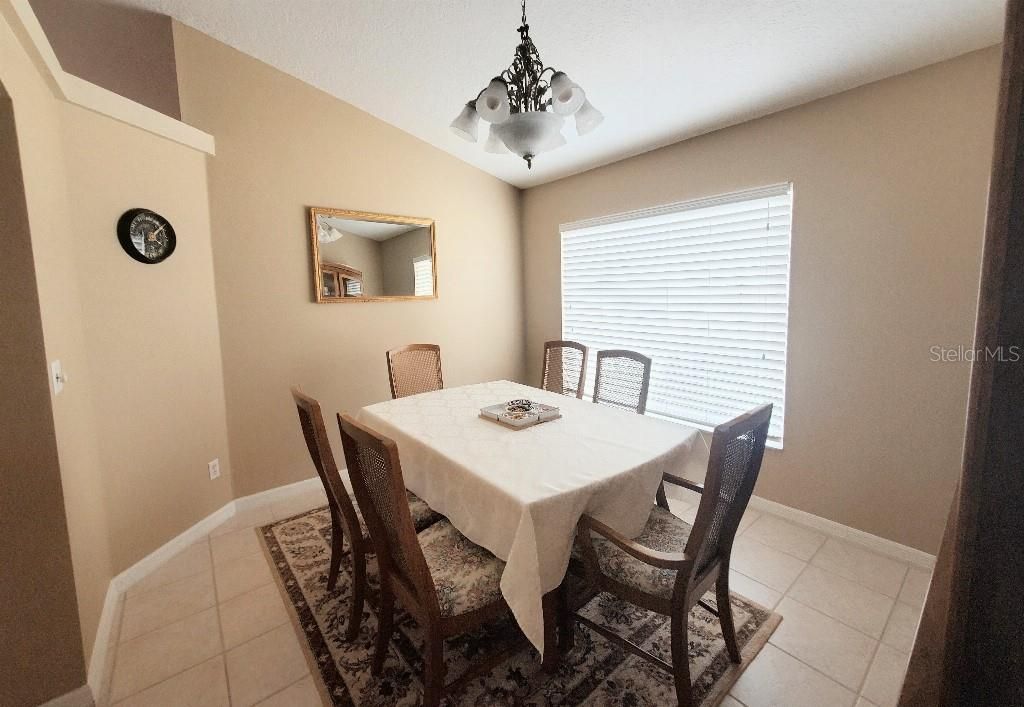Active With Contract: $368,000 (3 beds, 2 baths, 1940 Square Feet)