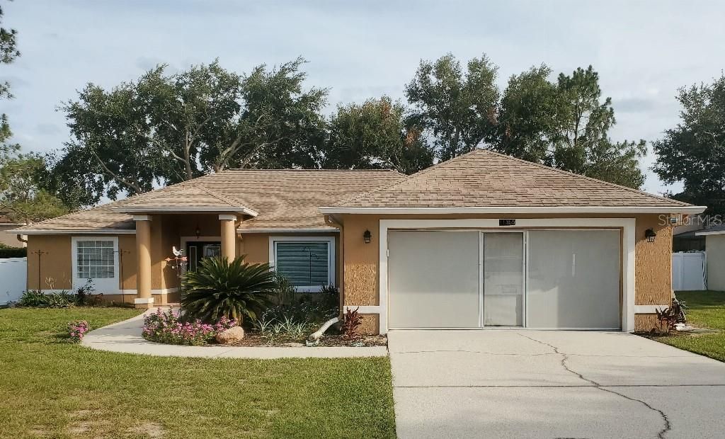 Active With Contract: $368,000 (3 beds, 2 baths, 1940 Square Feet)
