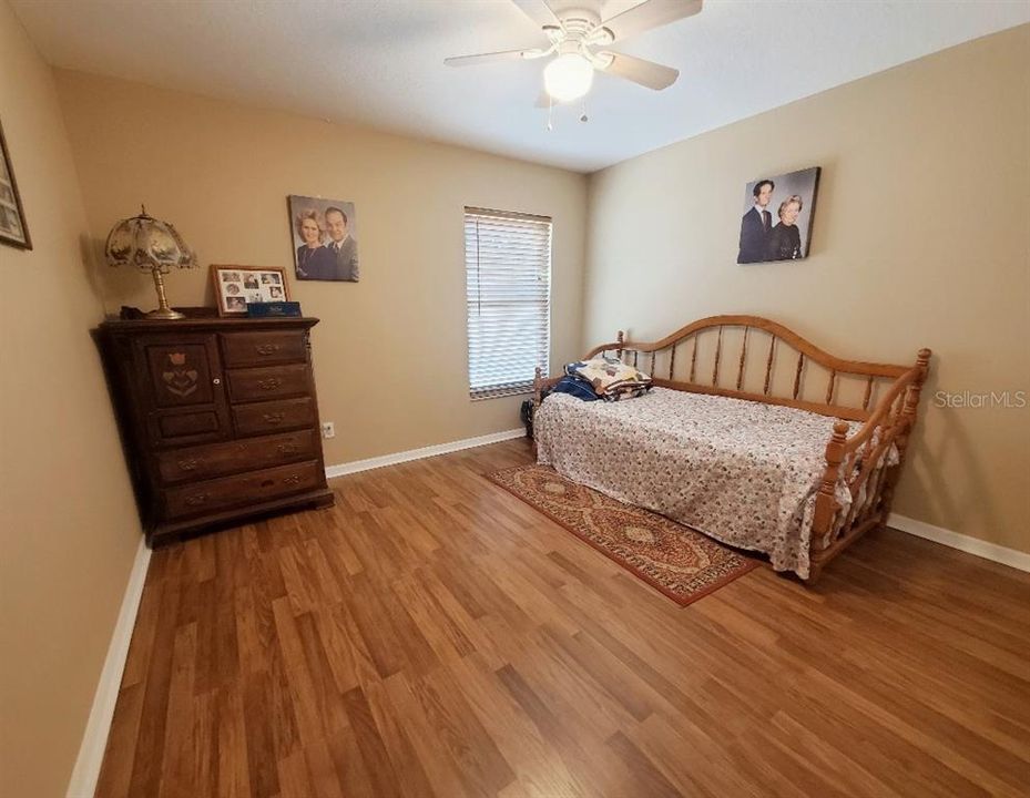 Active With Contract: $368,000 (3 beds, 2 baths, 1940 Square Feet)