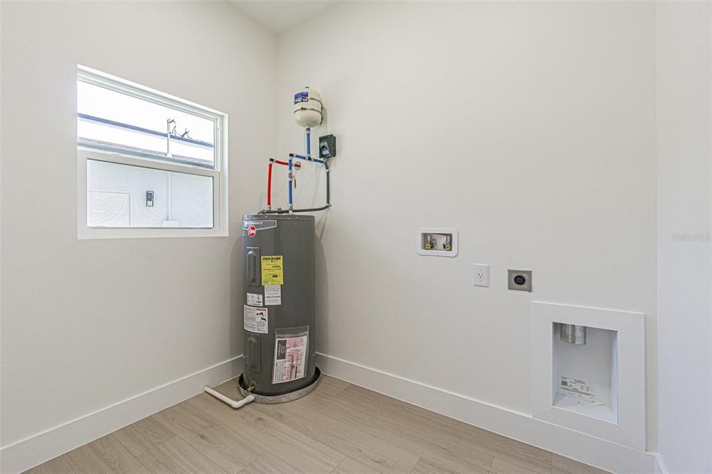 For Sale: $509,900 (3 beds, 2 baths, 1522 Square Feet)