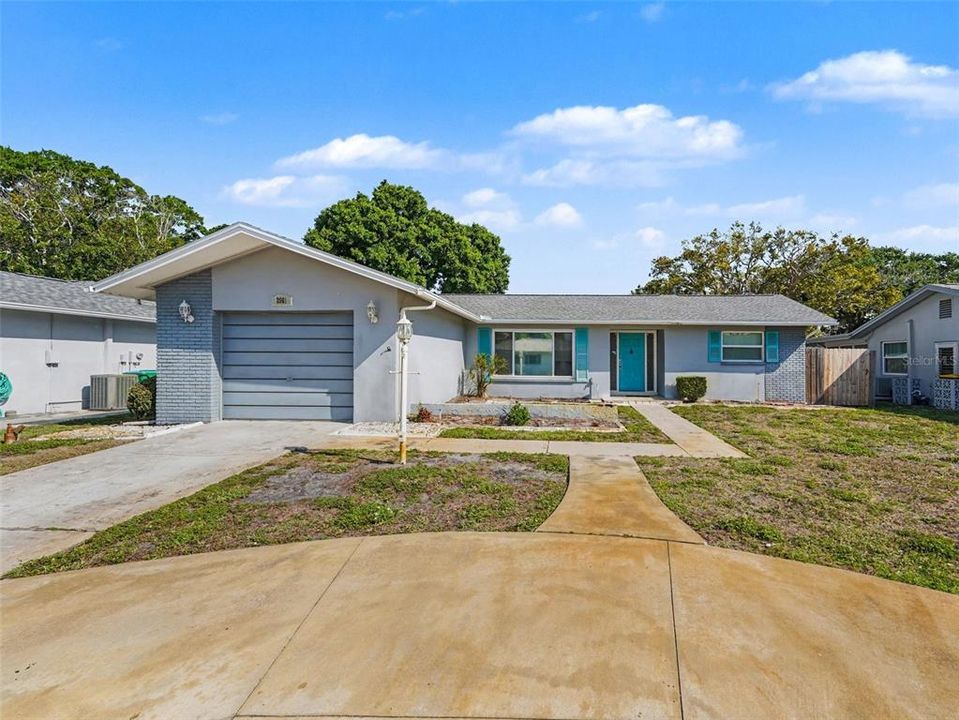 For Rent: $2,600 (2 beds, 2 baths, 1322 Square Feet)