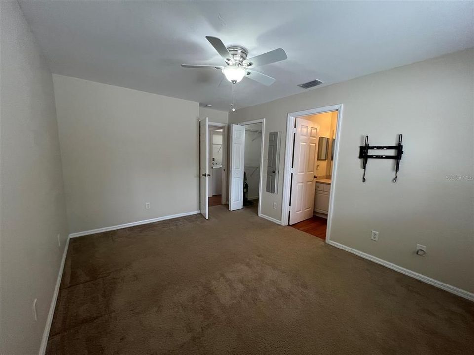 В аренду: $1,700 (3 спален, 2 ванн, 1192 Квадратных фут)