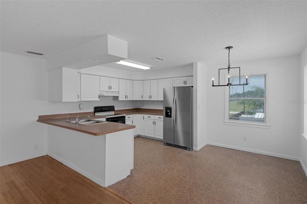 For Rent: $1,850 (2 beds, 2 baths, 1364 Square Feet)