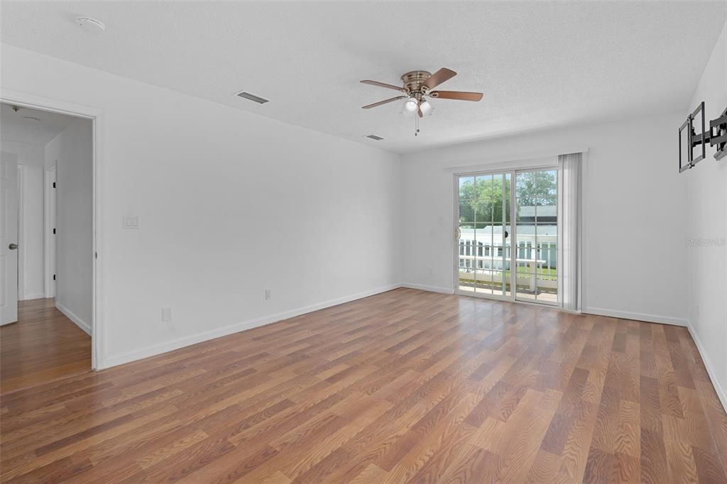 For Rent: $1,850 (2 beds, 2 baths, 1364 Square Feet)