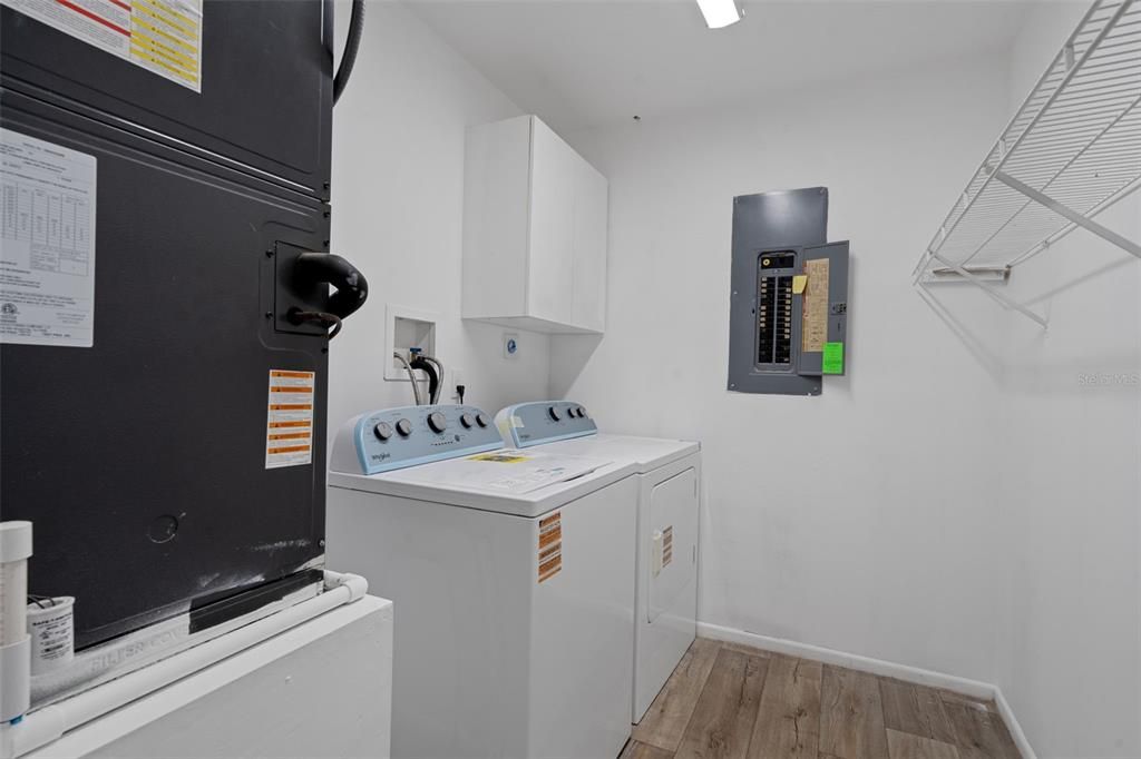 For Rent: $1,850 (2 beds, 2 baths, 1364 Square Feet)